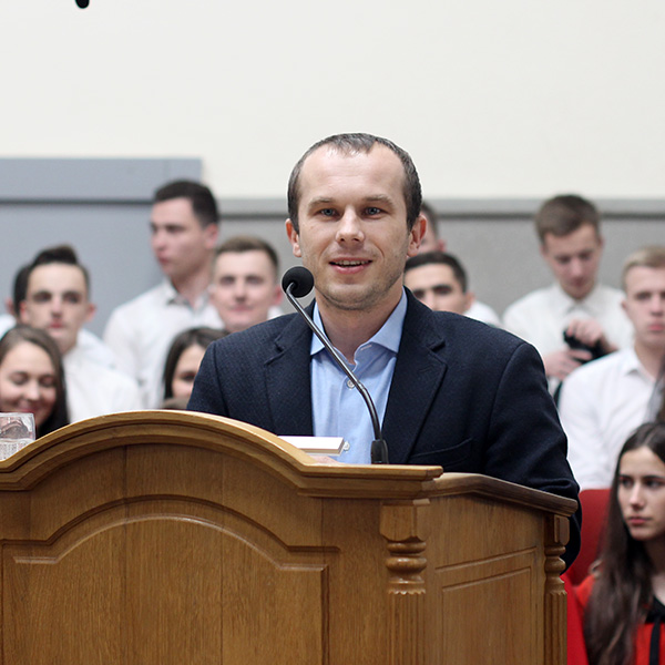 Андрій Дежнюк