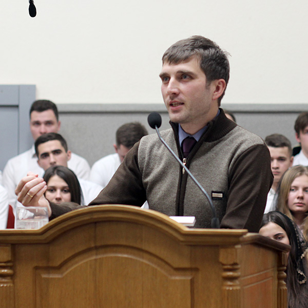 Денис Огуля