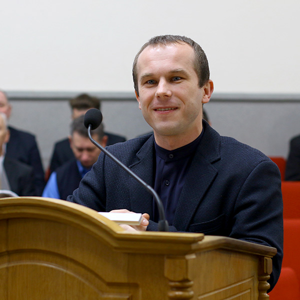 Андрій Дежнюк