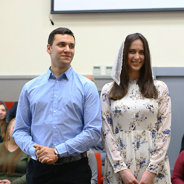 Заручена пара Олександр та Аня