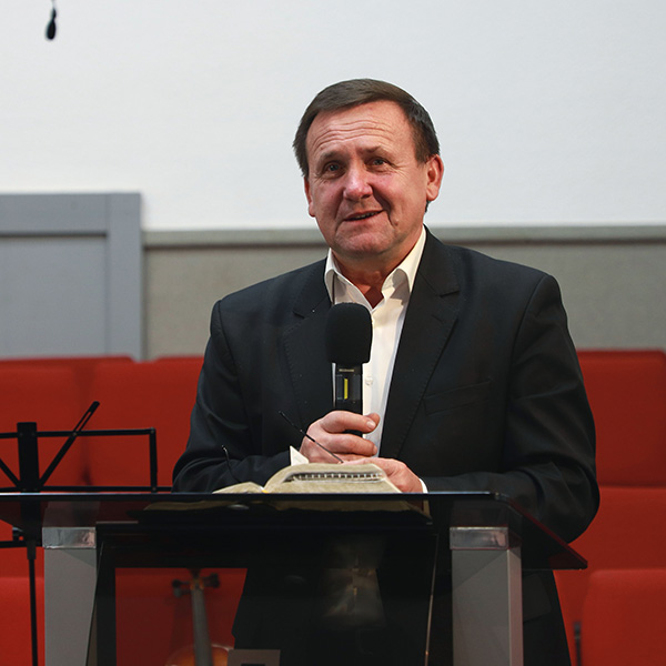 Микола Каленик