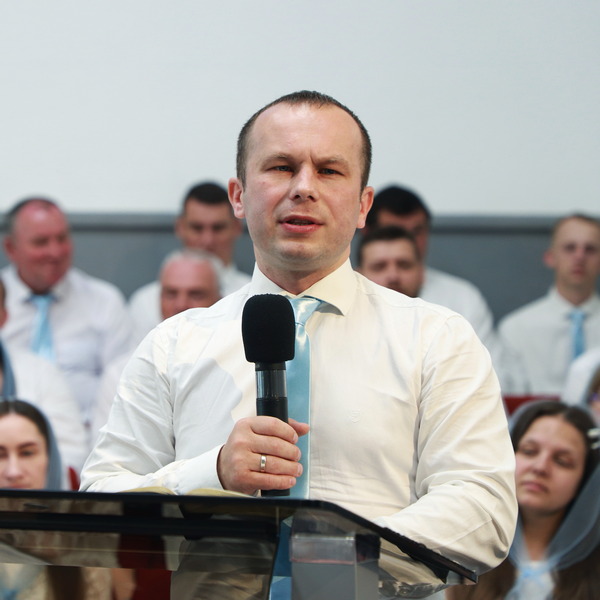 Андрій Дежнюк