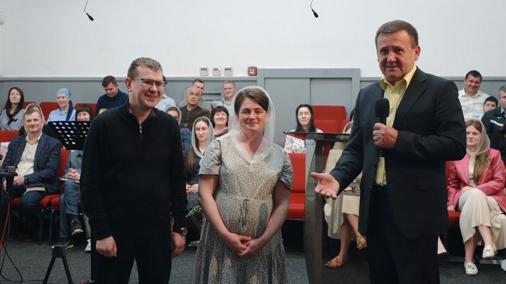 Прийняття в члени церкви