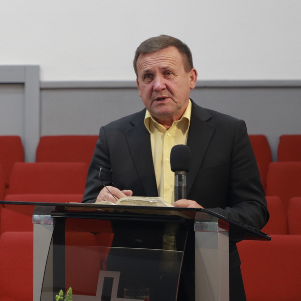 Микола Каленик