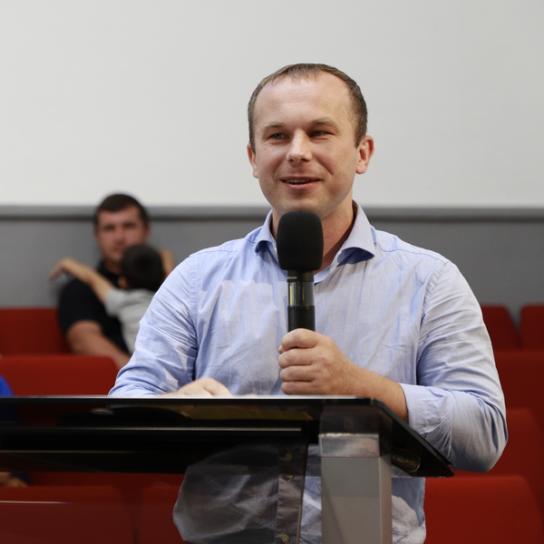 Андрій Дежнюк