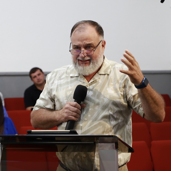 Петро Власовець