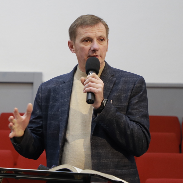 Олександр Максименко