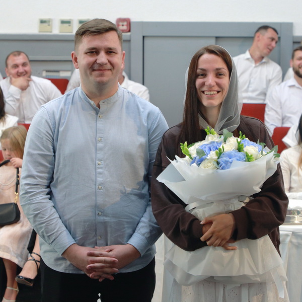 Заручена пара Віталій та Вікторія