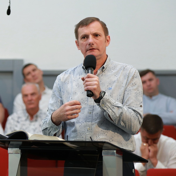 Олександр Максименко