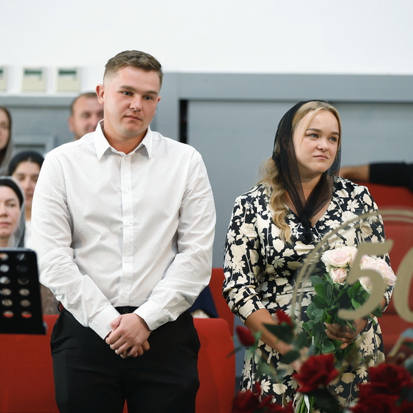 Заручена пара Костянтин та Любов