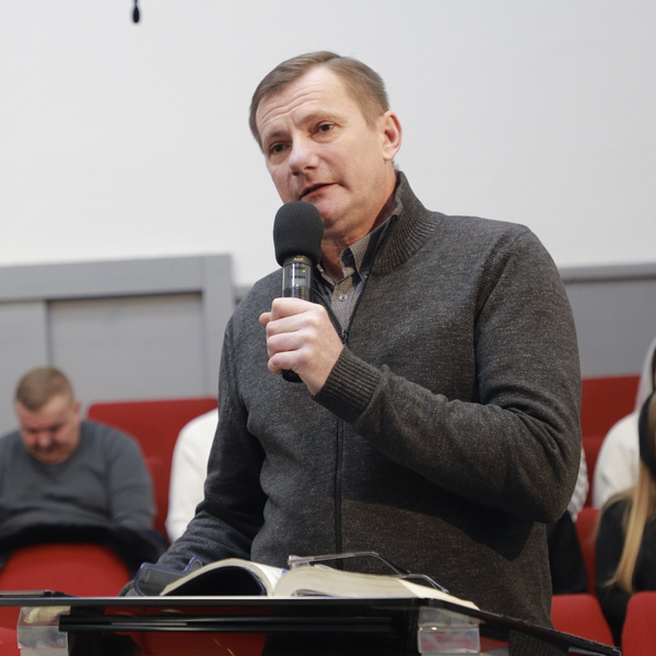 Олександр Максименко