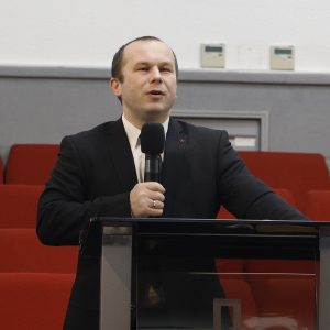 Андрій Дежнюк