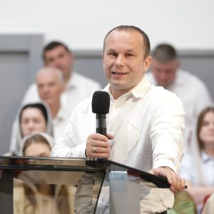 Андрій Дежнюк